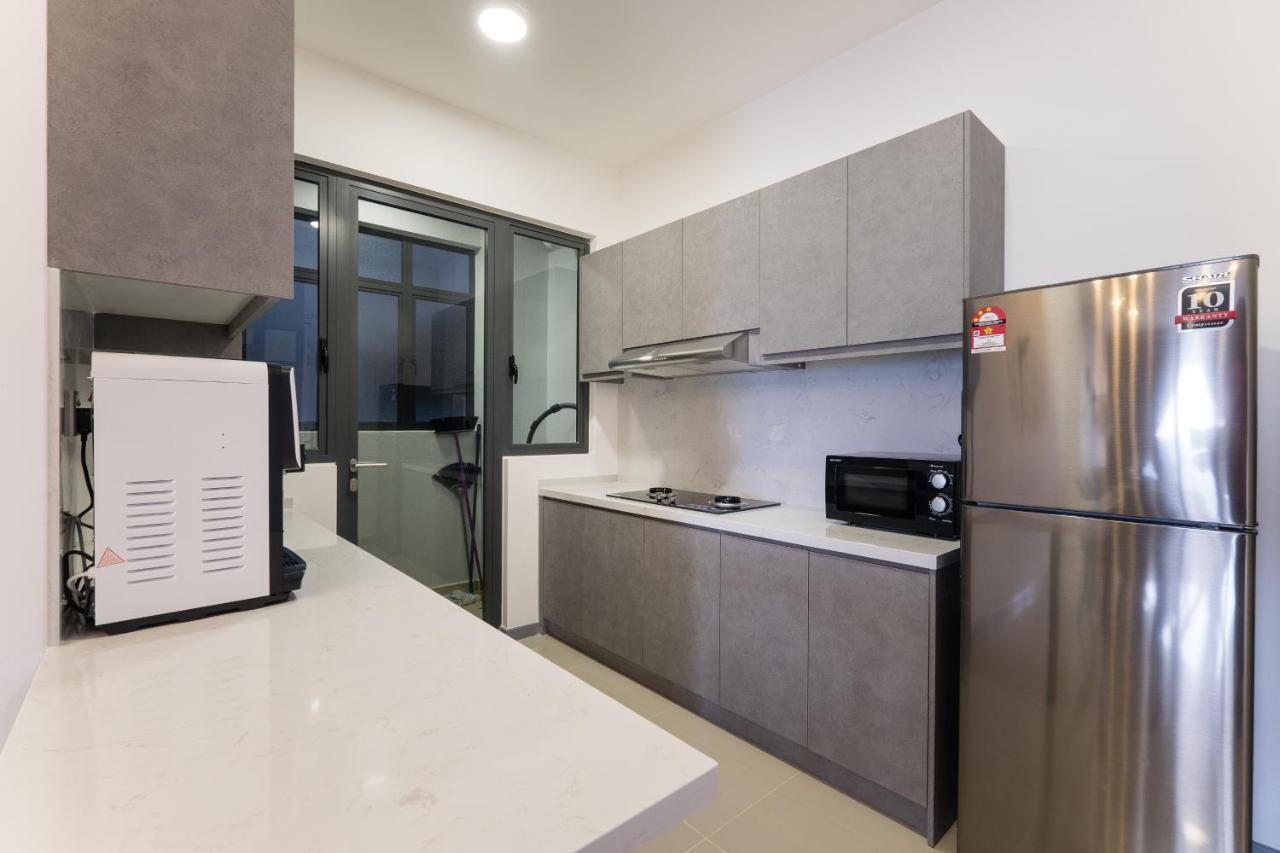 Апартаменти Contemporary United Point 6 Pax 现代风格 Desa Park & Mont Kiara Куала-Лумпур Екстер'єр фото