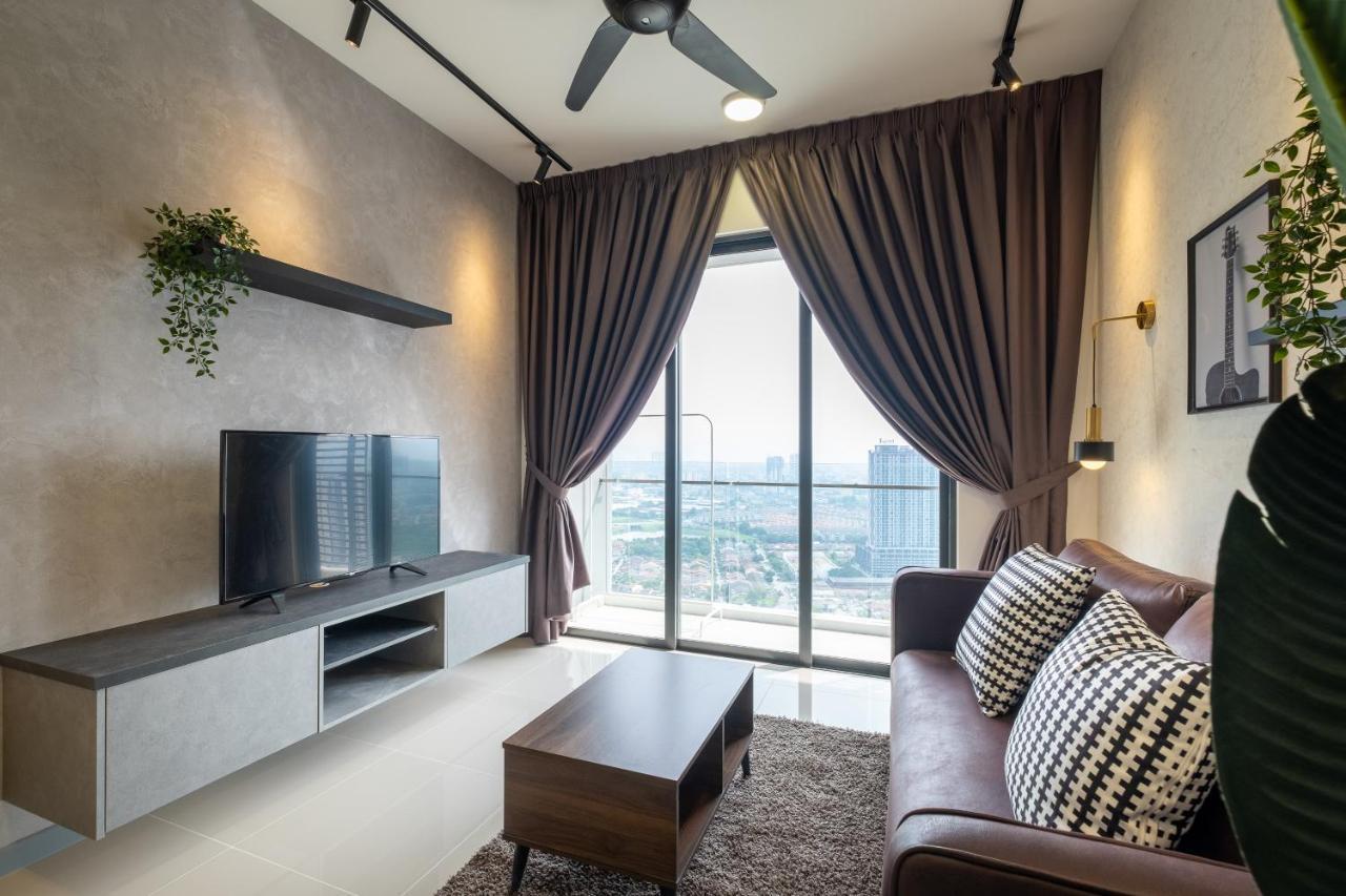 Апартаменти Contemporary United Point 6 Pax 现代风格 Desa Park & Mont Kiara Куала-Лумпур Екстер'єр фото