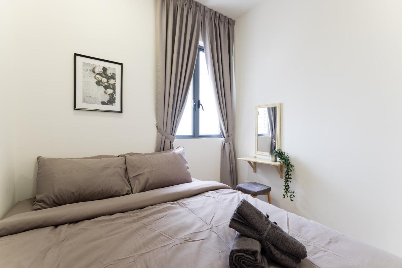 Апартаменти Contemporary United Point 6 Pax 现代风格 Desa Park & Mont Kiara Куала-Лумпур Екстер'єр фото