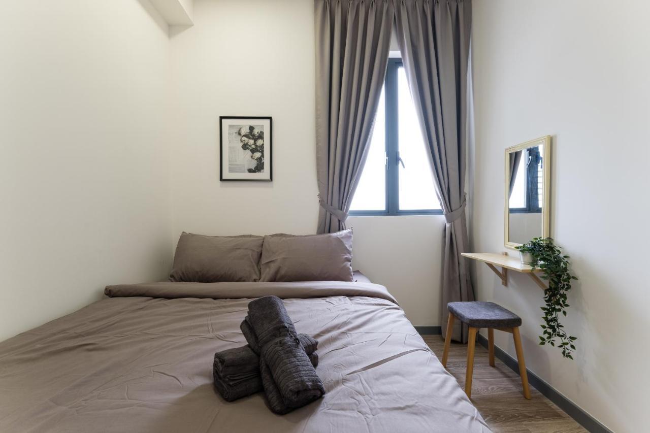 Апартаменти Contemporary United Point 6 Pax 现代风格 Desa Park & Mont Kiara Куала-Лумпур Екстер'єр фото